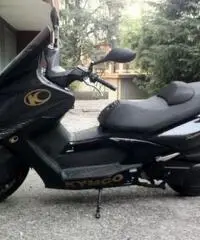 KYMCO Xciting tipo veicolo Scooter cc 300 - 4