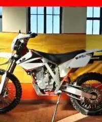 AJP MOTOS PR4 Enduro Pro 240 Bianco - 541 - 3