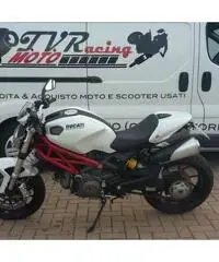 Vendo DUCATI MONSTER 796 + del 2010  km 9900 DEPOTENZIATO A LIBRETTO - 2