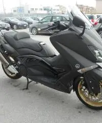 YAMAHA T-MAX530 - edizione limitata BLACK MAX