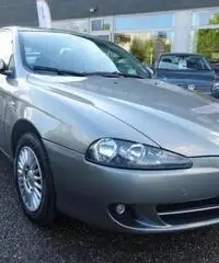 ALFA ROMEO 147 1.6 16V TS (105) 3 porte Distinctive - 3