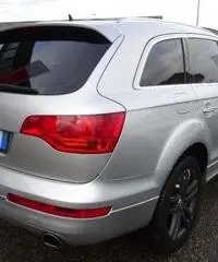 AUDI Q7 3.0 V6 TDI 233CV quattro tiptronic - 5