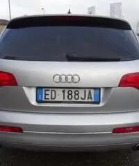 AUDI Q7 3.0 V6 TDI 233CV quattro tiptronic - 6