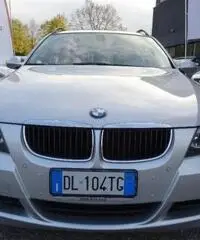 BMW 320 d cat Touring Attiva - 2