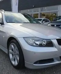 BMW 320 d cat Touring Attiva - 3