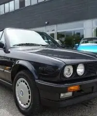 BMW 320 i Cabriolet - 3