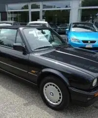 BMW 320 i Cabriolet - 4