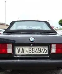 BMW 320 i Cabriolet - 6