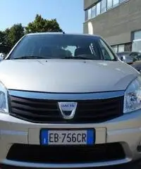 DACIA Sandero 1.5 dCi 70CV Ambiance - 2