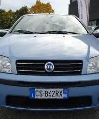 FIAT Punto 1.2 5 porte Active Natural Power - 2