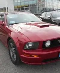 FORD Mustang cabrio - 2