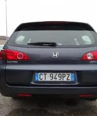 HONDA Accord 2.2 i-CTDi Tour. Exec. - 6