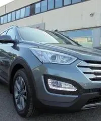 HYUNDAI Santa Fe 2.2 CRDi 4WD A/T Style - 3