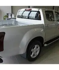 ISUZU D-Max 2.5 Crew Cab Quasar A/T 4WD a Gasolio nuova - 6