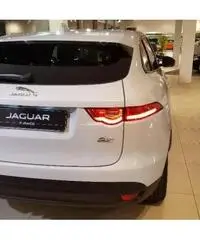 JAGUAR F-Pace 2.0d 180 CV AWD aut. Pure - 2