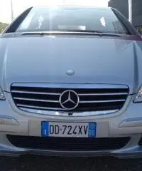 MERCEDES-BENZ A 150 Avantgarde - 2