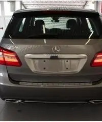 MERCEDES-BENZ B 180 d AUTOMATIC - 9