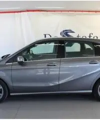 MERCEDES-BENZ B 180 d AUTOMATIC SPORT - 9