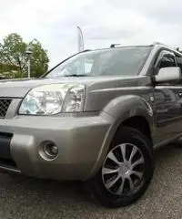 NISSAN X-Trail 2.2 dCi Elegance