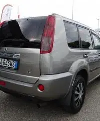 NISSAN X-Trail 2.2 dCi Elegance - 5