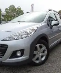 PEUGEOT 207 1.6 8V HDi 112CV SW Outdoor