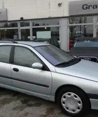 RENAULT Laguna 1.6 16V cat Grandtour Dynamique - 4