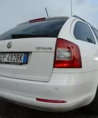 SKODA Octavia 1.6 Wagon Ambition GPLine - 5