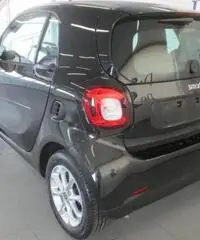 SMART ForTwo 60 1.0 Youngster per NEOPATENTATI - 2