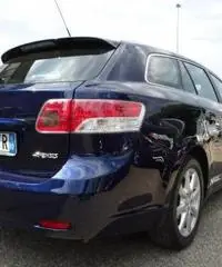 TOYOTA Avensis 2.0 D-4D Wagon - 5