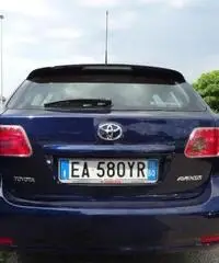 TOYOTA Avensis 2.0 D-4D Wagon - 6