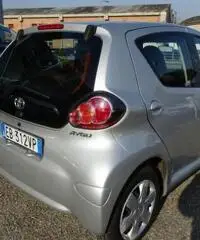 TOYOTA Aygo 1.0 12V VVT-i 5 porte Sol - 5