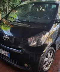 Toyota IQ 1.0cc Lancio