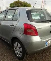 TOYOTA Yaris 1.0 5 porte Sol - 7