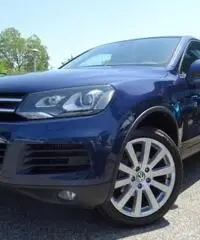 VOLKSWAGEN Touareg 3.0 TDI 245 CV tiptronic BlueMotion Technology