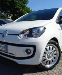 VOLKSWAGEN up! 1.0/75 Cv highup! ASG 5p