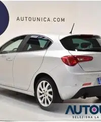 ALFA ROMEO Giulietta 1.6 JTDM-2 EXCLUSIVE PELLE SENS LED CERCHI 17' - 2