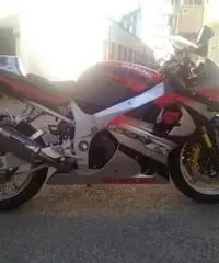 Suzuki Gsx r K1 - 2