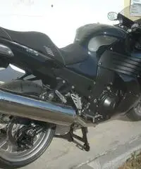 Kawasaki ZZR 1400 - 10