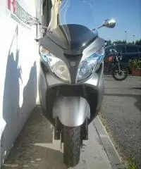 SUZUKI BURGMAN 400 LUX 2014 - 3