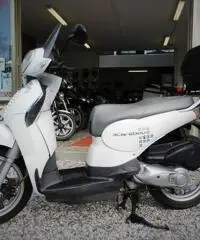 Aprilia Scarabeo 125 IE NET- 2011