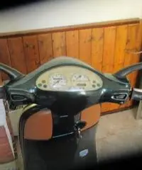 PIAGGIO Vespa 150 ET4 Scooter cc 150 - 6