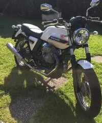 Vendo Moto Guzzi V7 classic - 3