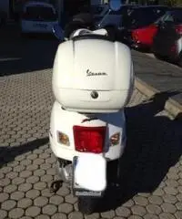 Vespa 300 GTS - 5