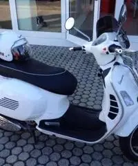 Vespa 300 GTS - 6