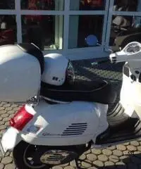 Vespa 300 GTS - 8