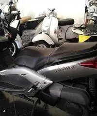 Yamaha X-MAX 250 - Km. 33000, Euro 2500 - 3