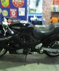 SUZUKI GSX 600 F 1999 - 3