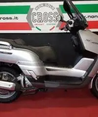 YAMAHA XC 300 Versity 2005