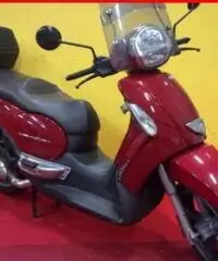 APRILIA Scarabeo 250 rosso - 33041 - 2