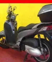 HONDA SH 300 i SH 300 ABS grigio - 34675 - 4